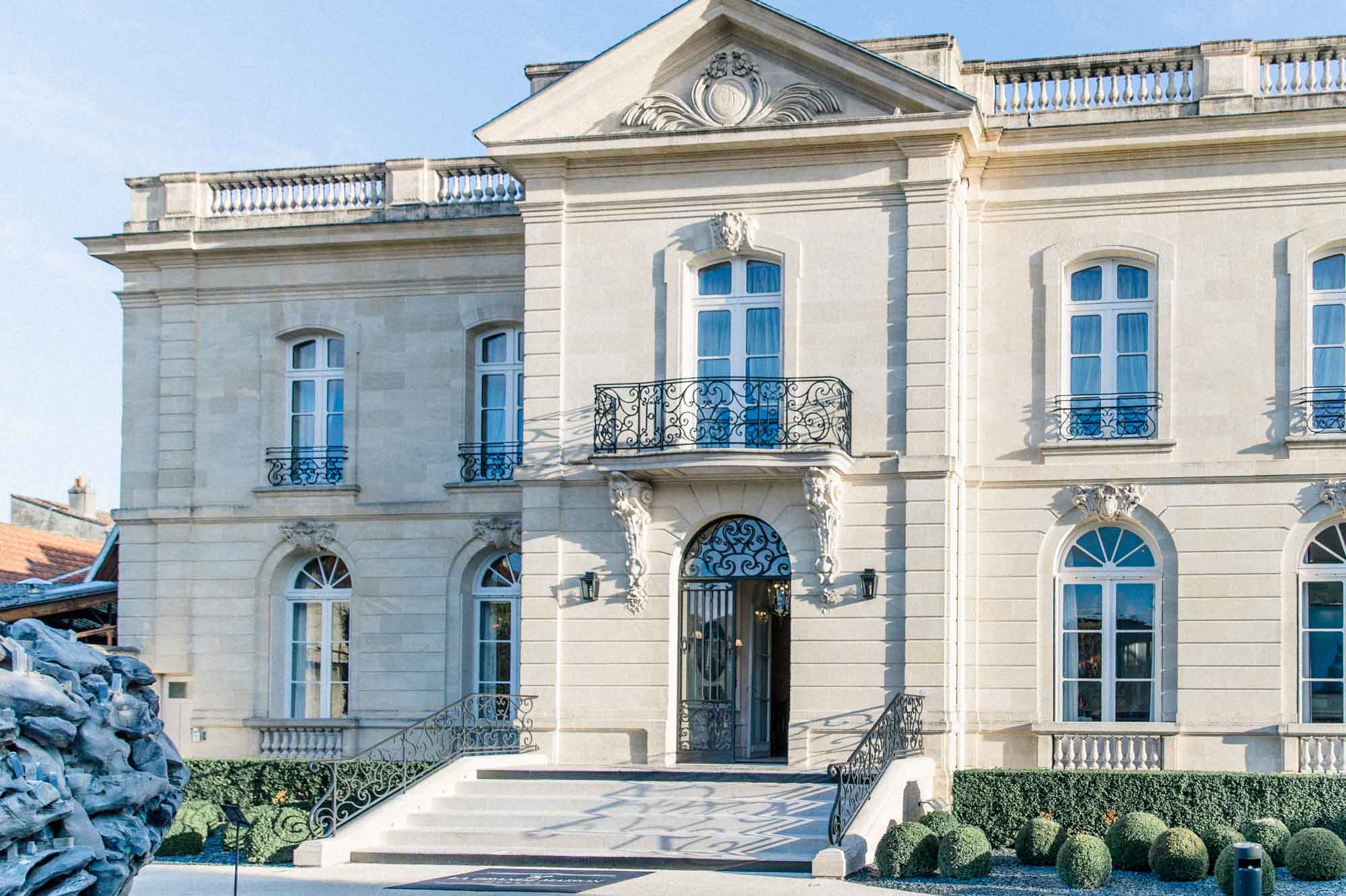 la grande maison de bernard magrez bordeaux