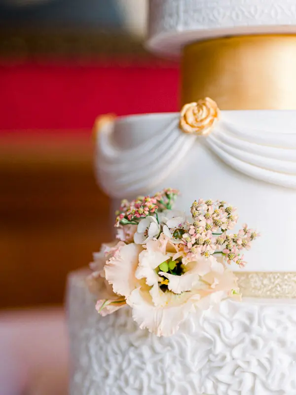 wedding cake details