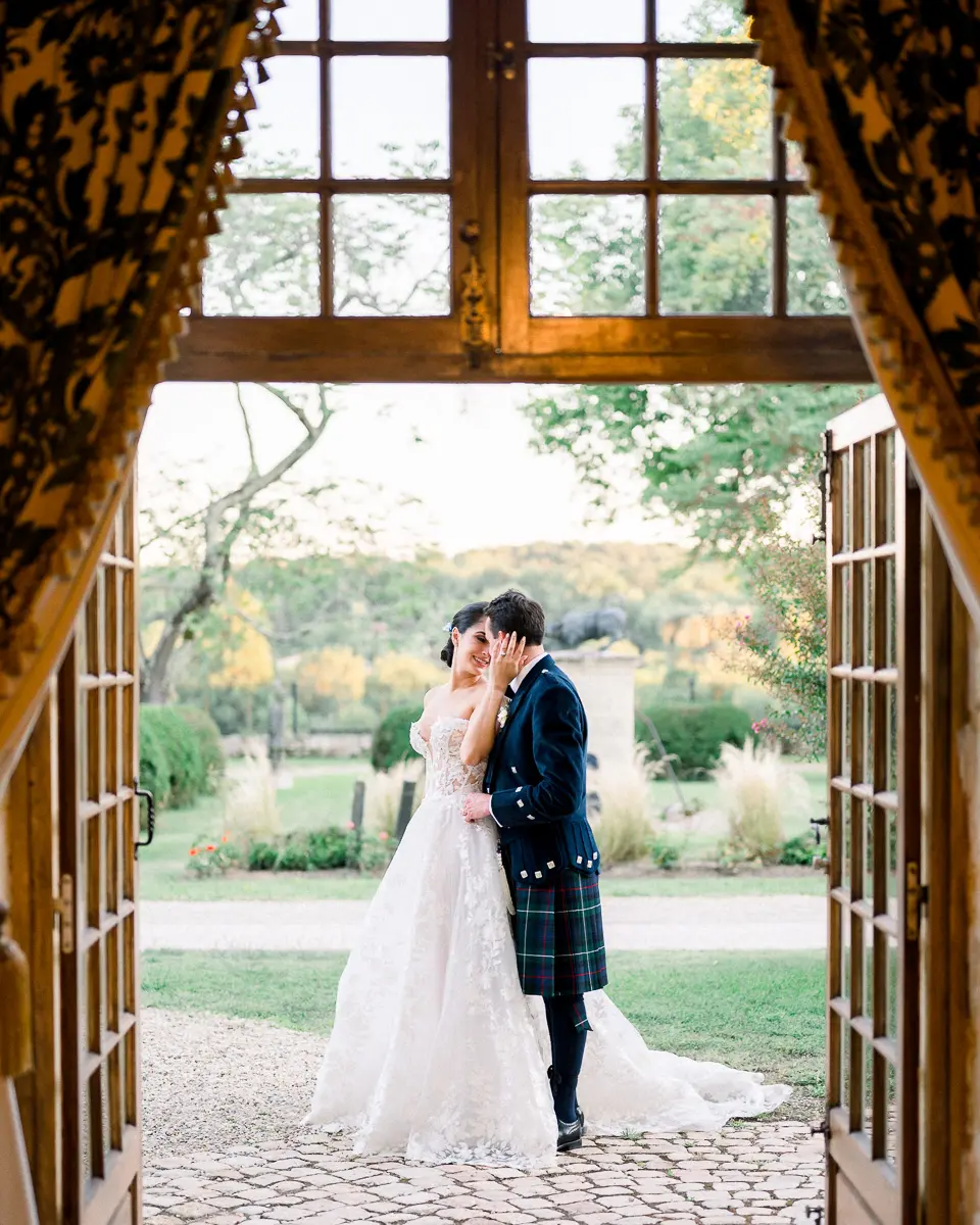 Elegant wedding couple at Château de La Ligne – editorial wedding photography in France
