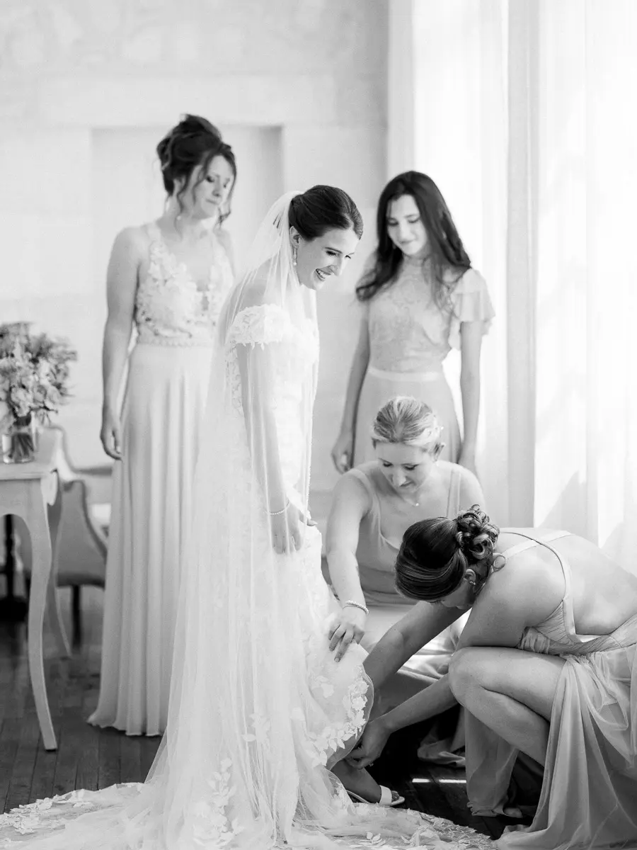 Bride getting ready with bridesmaids – natural light emotional wedding photography
