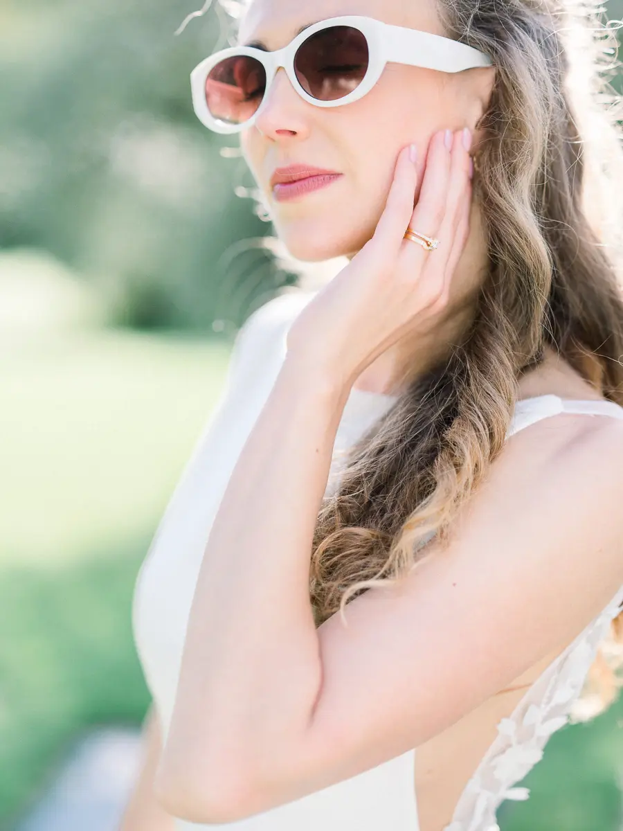 Portrait de mariée lors des préparatifs d’un mariage à Bordeaux